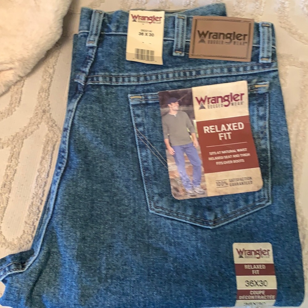 Wrangler men’s relax fit  36 x 30